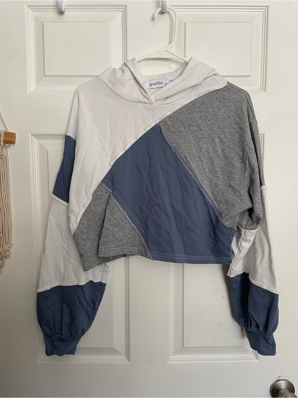 Graffiti Women’s size Large Patchwork Cropped Hoodie in White, Gray & Blue
